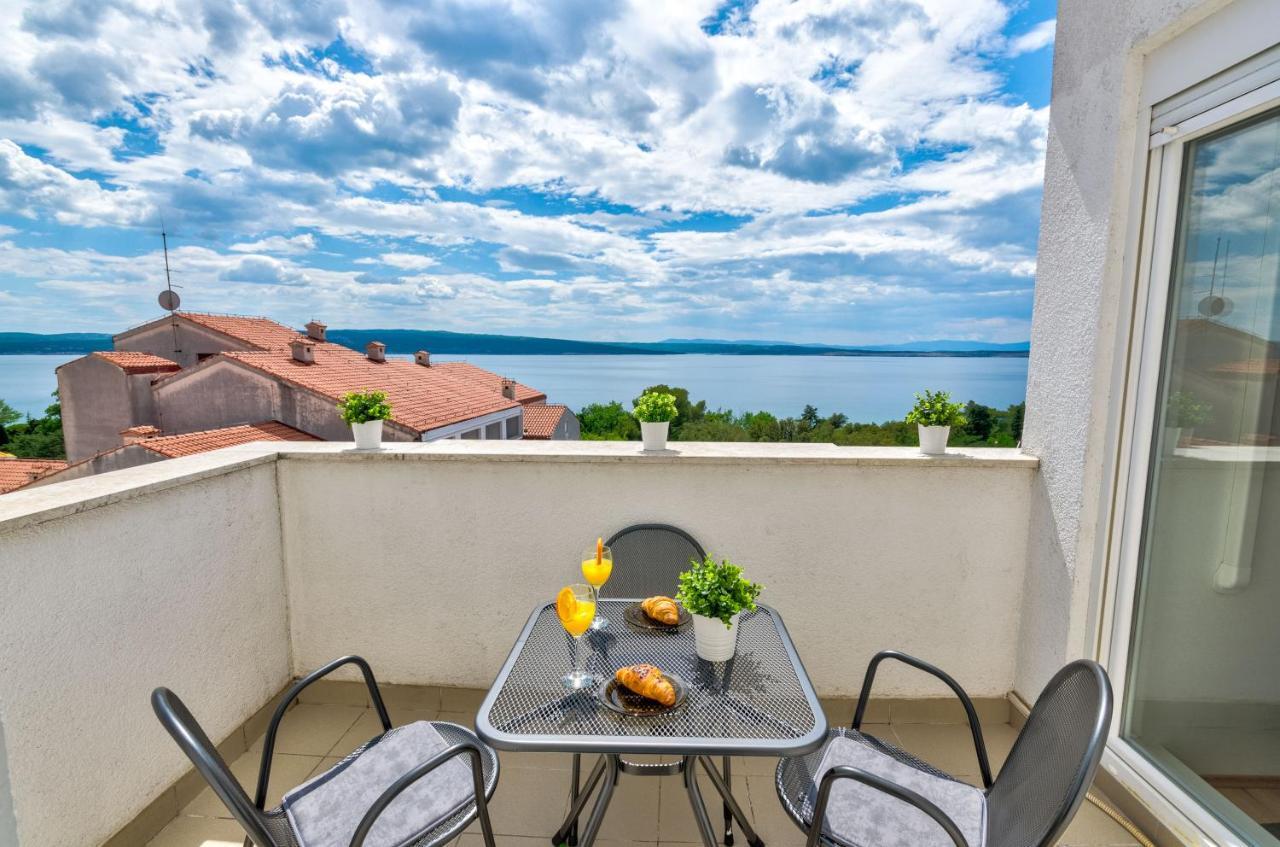 Apartment Tia Crikvenica Exterior foto